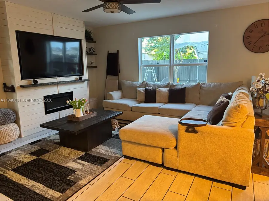 531 NE 6th Place, Florida City, FL 33034 - Image #2