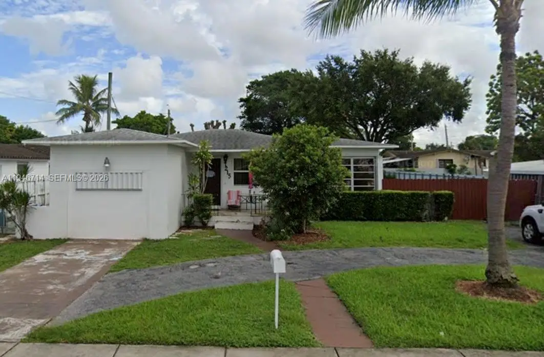 7215 SW 23rd St, Miami, FL 33155 - Image #1