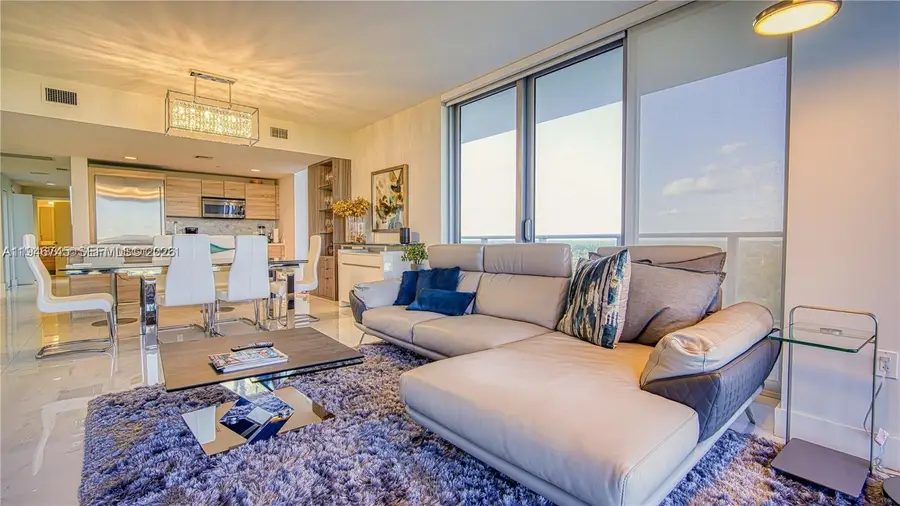 16385 Biscayne Blvd #1415, North Miami Beach, FL 33160 - Image #2