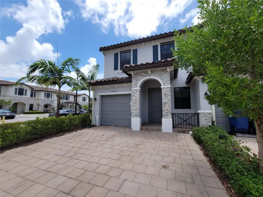 25039 SW 114th Ave, Homestead, FL 33032 - Image #2