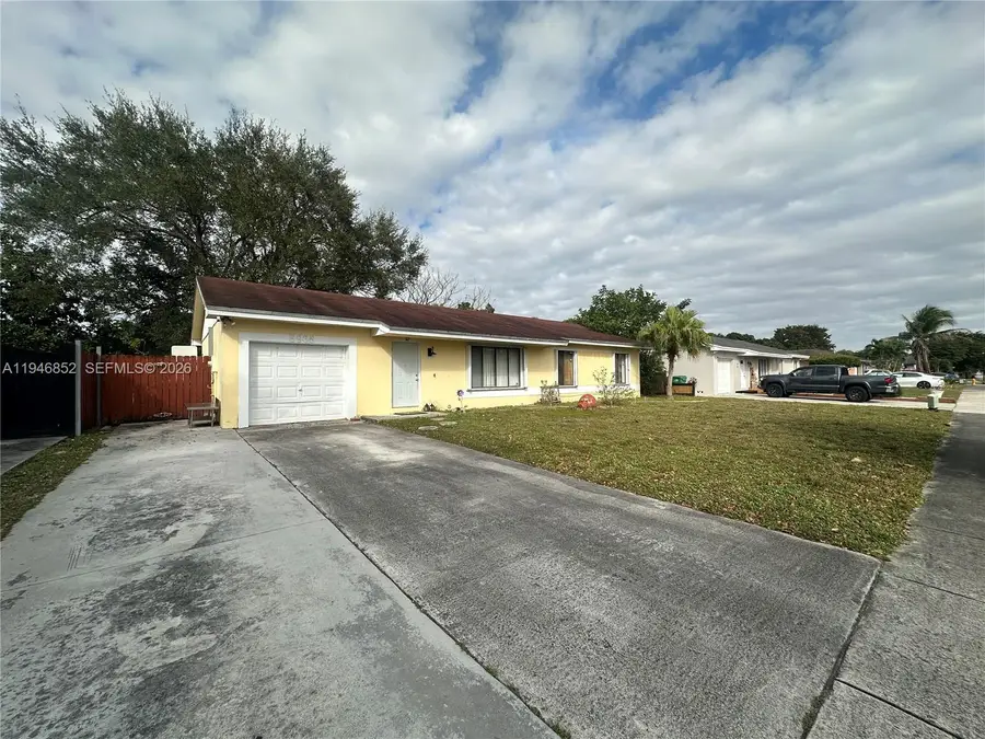 5965 NW 200th St, Hialeah, FL 33015 - Image #2