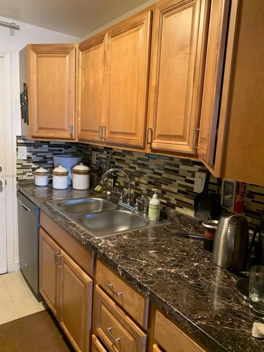 16801 NE 13th Ave #301, Miami, FL 33162 - Image #2