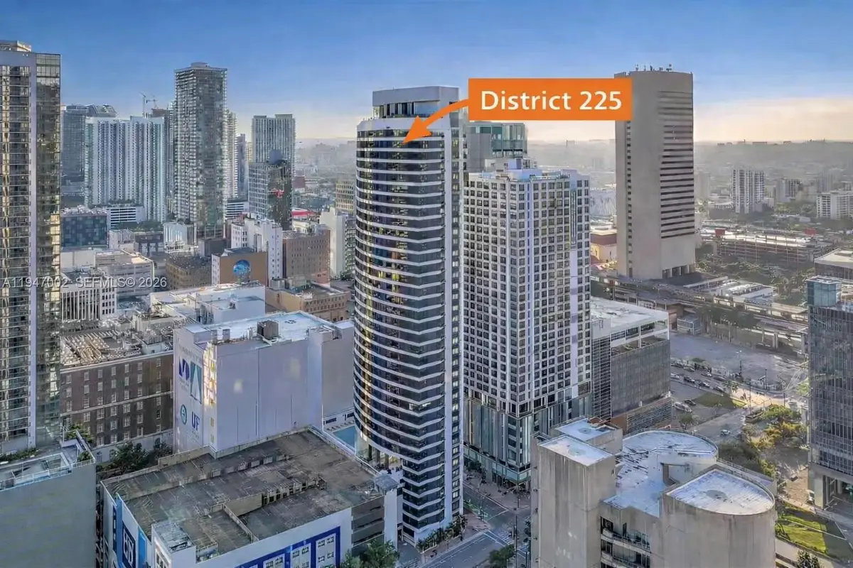 225 N Miami Ave #1102, Miami, FL 33128 - Image #1