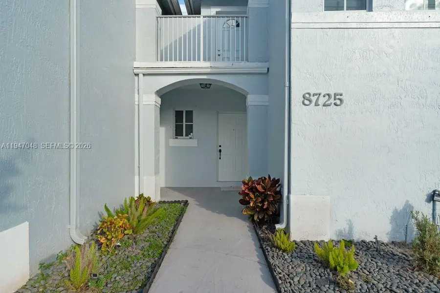 8725 SW 158th Pl, Miami, FL 33193 - Image #3