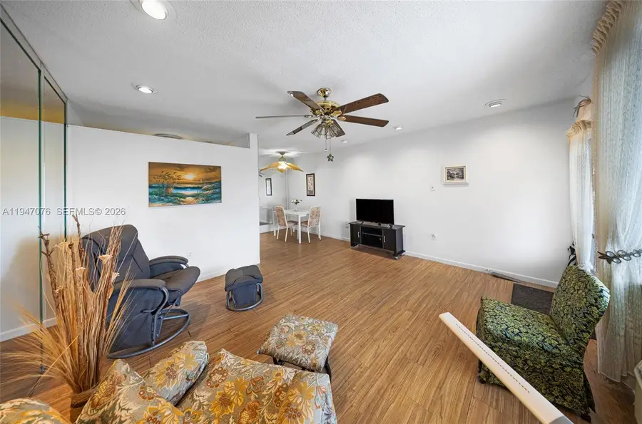 15600 NE 6th Ave #28D, Miami, FL 33162 - Image #3