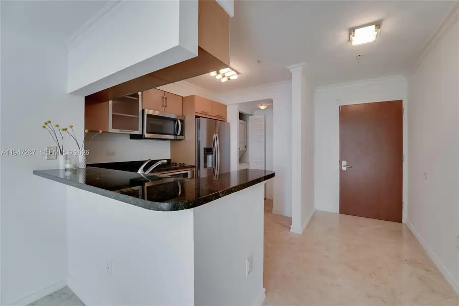 31 SE 5th St #3306, Miami, FL 33131 - Image #2