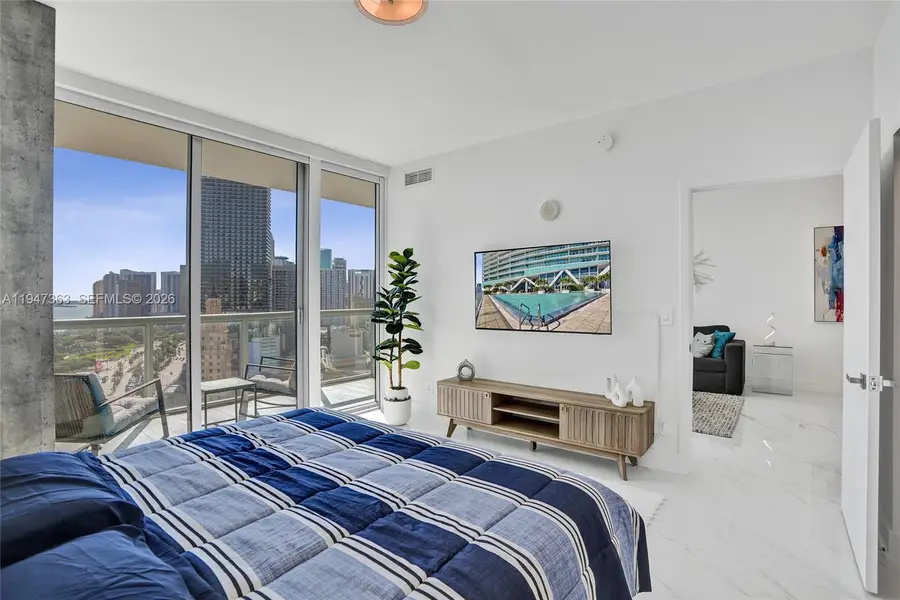 888 Biscayne Blvd #2404, Miami, FL 33132 - Image #3