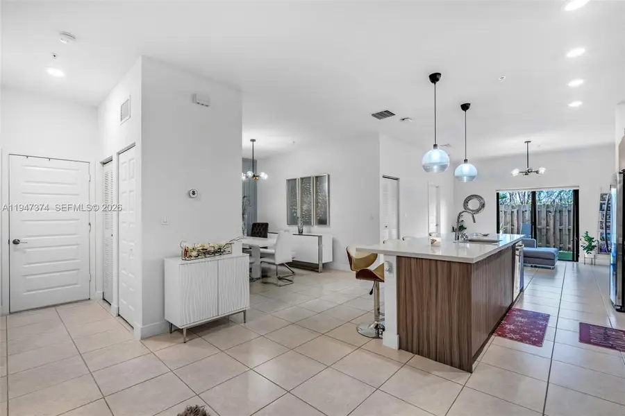 8015 NW 104th Ave #3, Doral, FL 33178 - Image #2