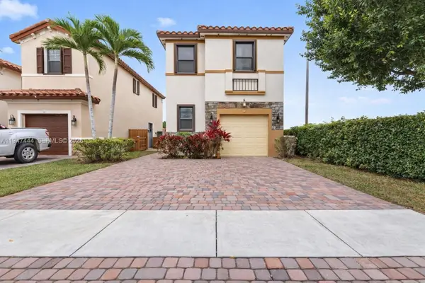 77 NE 37th Pl, Homestead, FL 33033