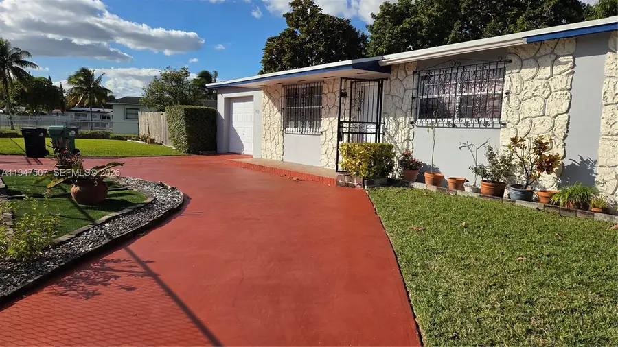 11933 SW 196th Ter, Miami, FL 33177 - Image #2