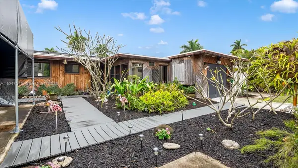 2455 Flamingo Ln, Fort Lauderdale, FL 33312