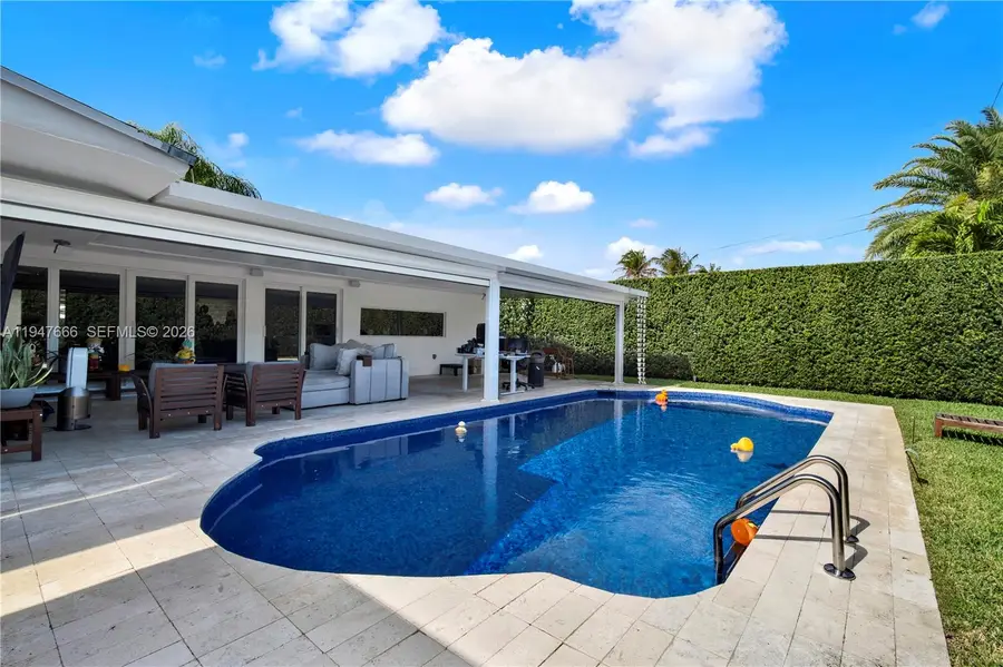 21015 NE 19th Ct, Miami, FL 33179 - Image #3