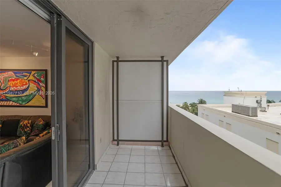 1623 Collins Ave #812, Miami Beach, FL 33139 - Image #3