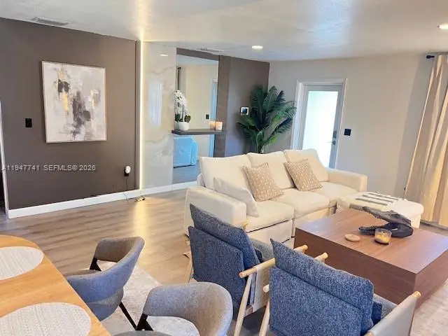 601 NW 10th St, Hallandale Beach, FL 33009 - Image #3