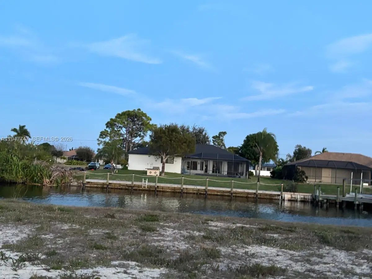 417 NW 38th Ave, Cape Coral, FL 33993 - Image #1