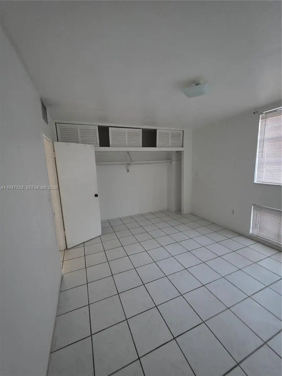 8001 Byron Ave #3C, Miami Beach, FL 33141 - Image #2
