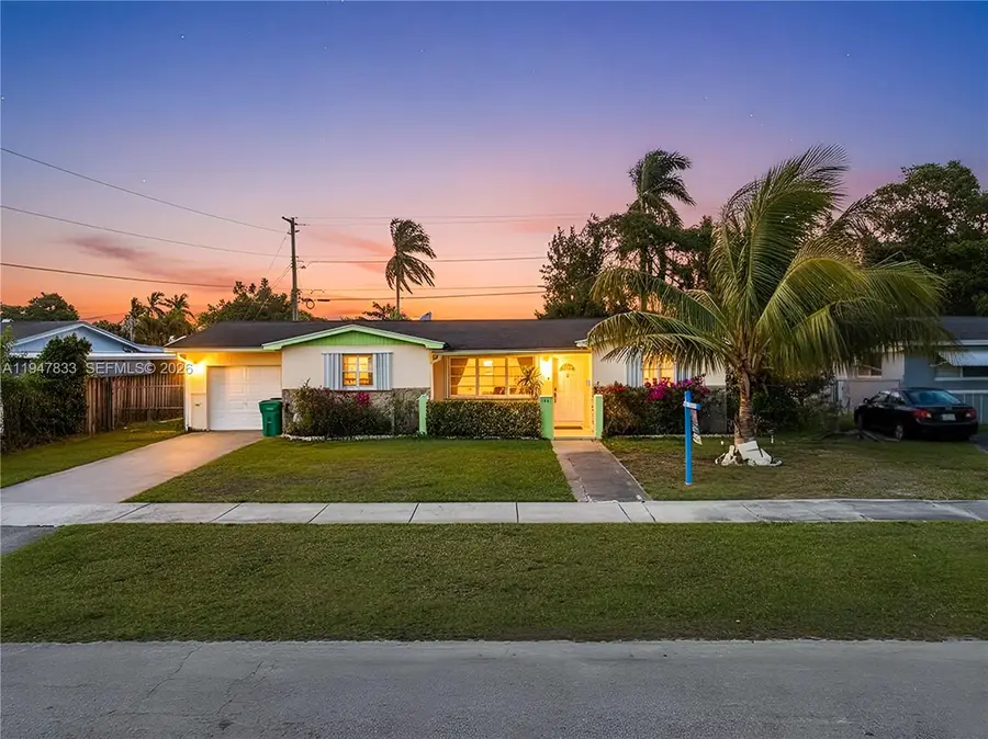 15621 SW 298th Ter, Homestead, FL 33033 - Image #2