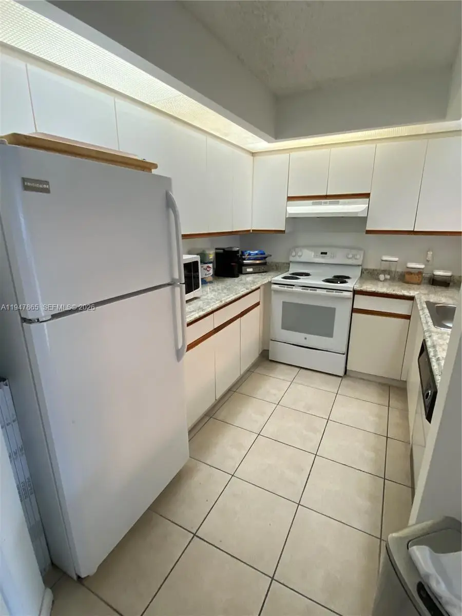 12950 SW 7th Ct #310A, Pembroke Pines, FL 33027 - Image #2