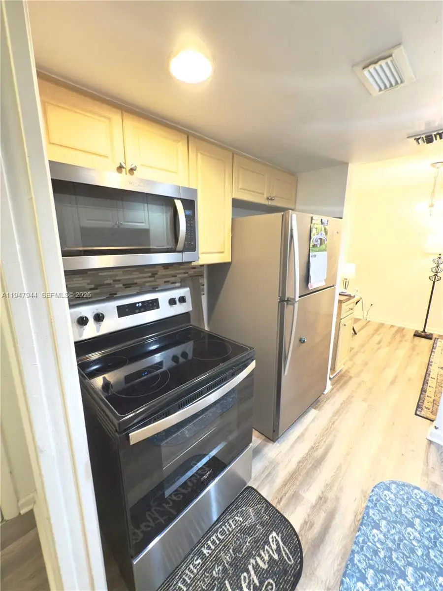 2366 E Mall Dr, Fort Myers, FL 33901 - Image #2