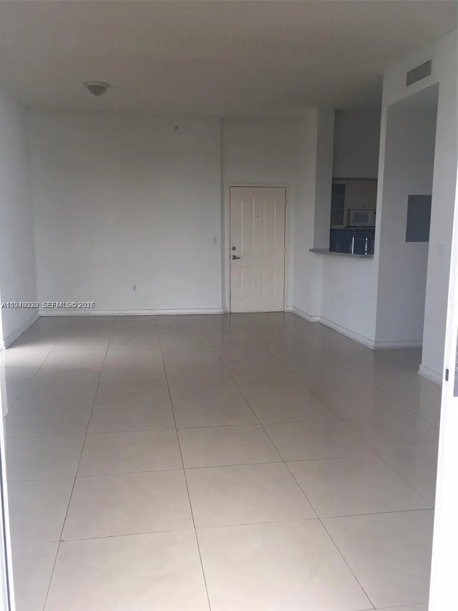 5091 NW 7th St #602, Miami, FL 33126 - Image #3