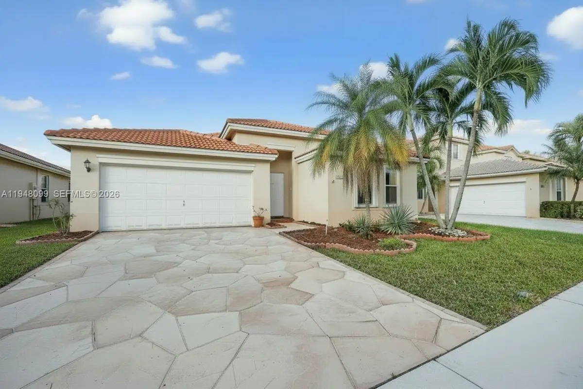 14125 S Cypress Cove Cir, Davie, FL 33325 - Image #1
