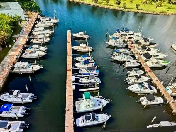 1700 NW N River Dr, Miami, FL 33125 - Image #2