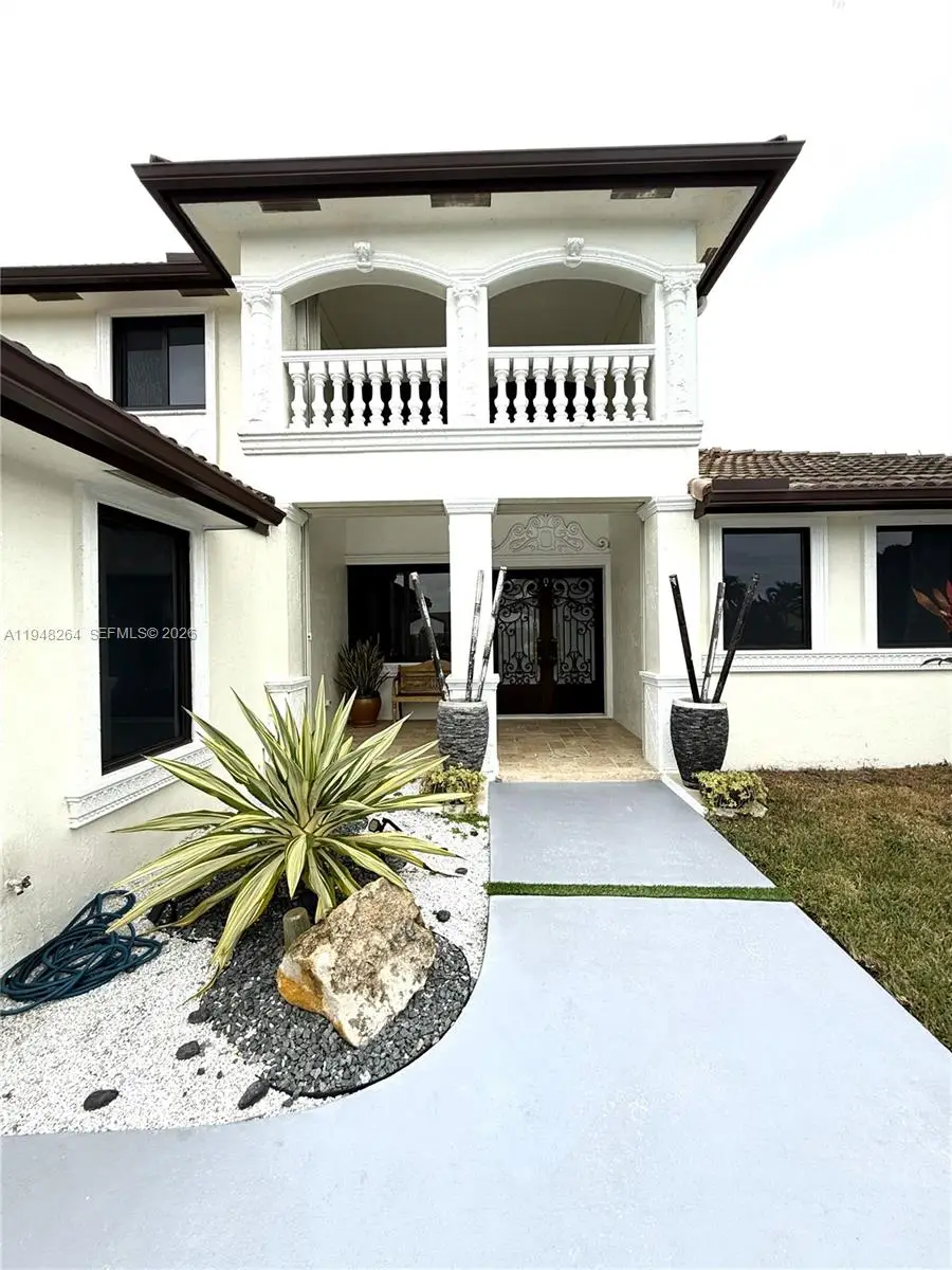 16137 SW 154th Ct, Miami, FL 33187 - Image #3