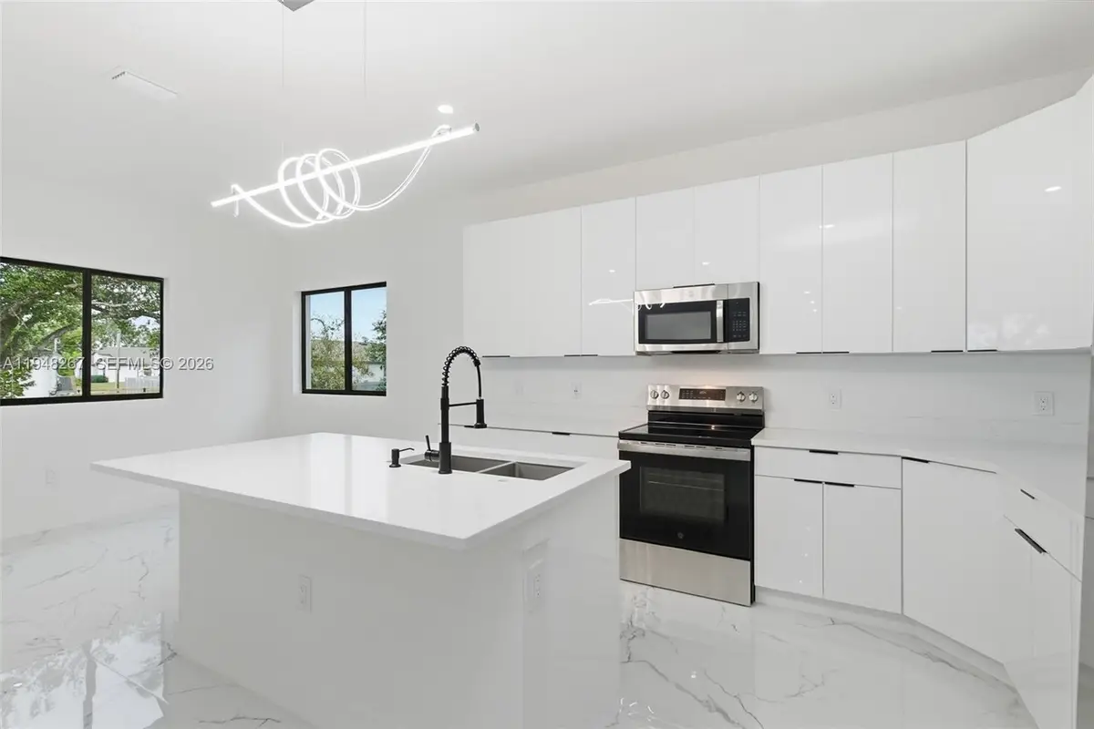 161 Blackstone Dr., Fort Myers, FL 33913 - Image #1