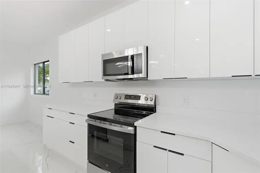 161 Blackstone Dr., Fort Myers, FL 33913 - Image #3