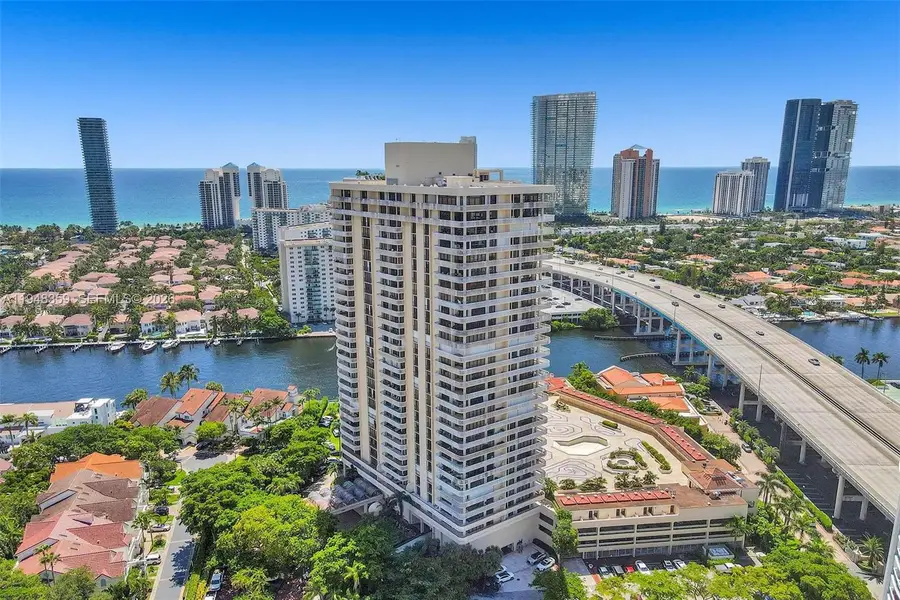 19355 Turnberry Way #8L, Aventura, FL 33180 - Image #2