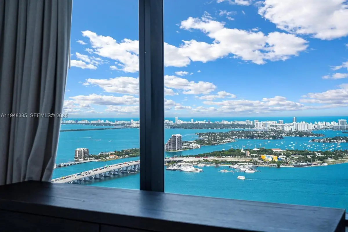 159 NE 6th St #5101, Miami, FL 33132 - Image #1