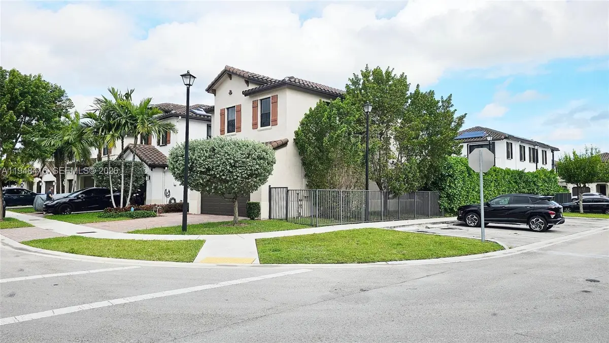 3209 W 98th Pl, Hialeah, FL 33018 - Image #1