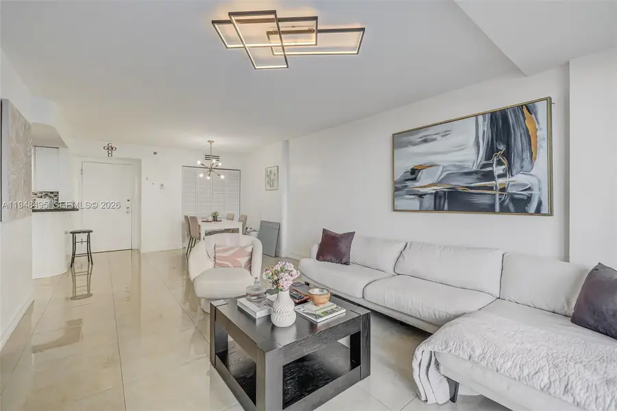 770 Claughton Island Dr #409, Miami, FL 33131 - Image #3