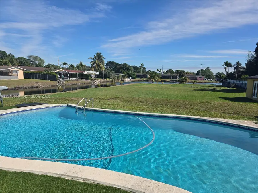 17135 NW 19th Ave, Miami Gardens, FL 33056 - Image #2