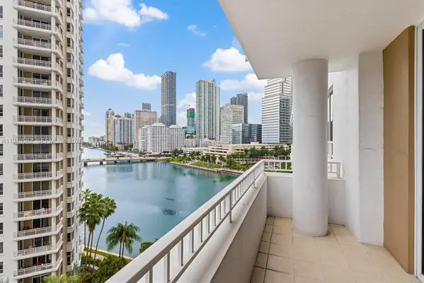 801 Brickell Key Blvd #1005, Miami, FL 33131