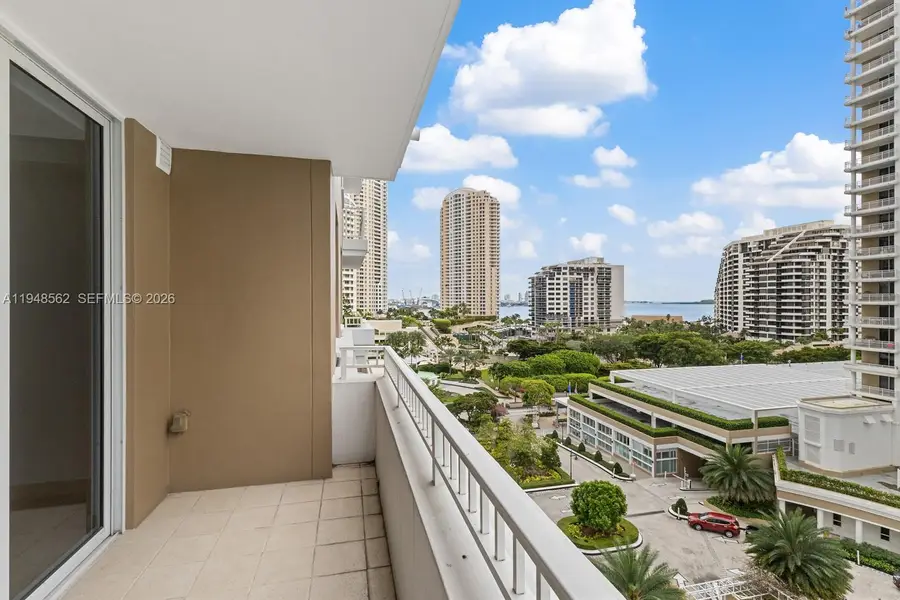 801 Brickell Key Blvd #1005, Miami, FL 33131 - Image #2