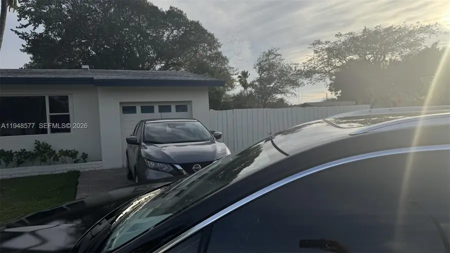 9890 Santos Dr, Cutler Bay, FL 33189 - Image #2