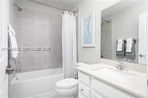 561 NW 10 Ct, Florida City, FL 33034 - Image #2