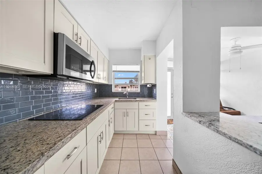 141 NE 10th Ave #26C, Hallandale Beach, FL 33009 - Image #3