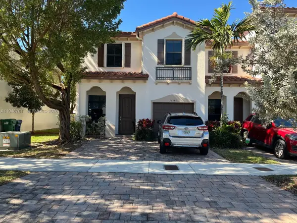 17548 153rd Ct, Miami, FL 33187