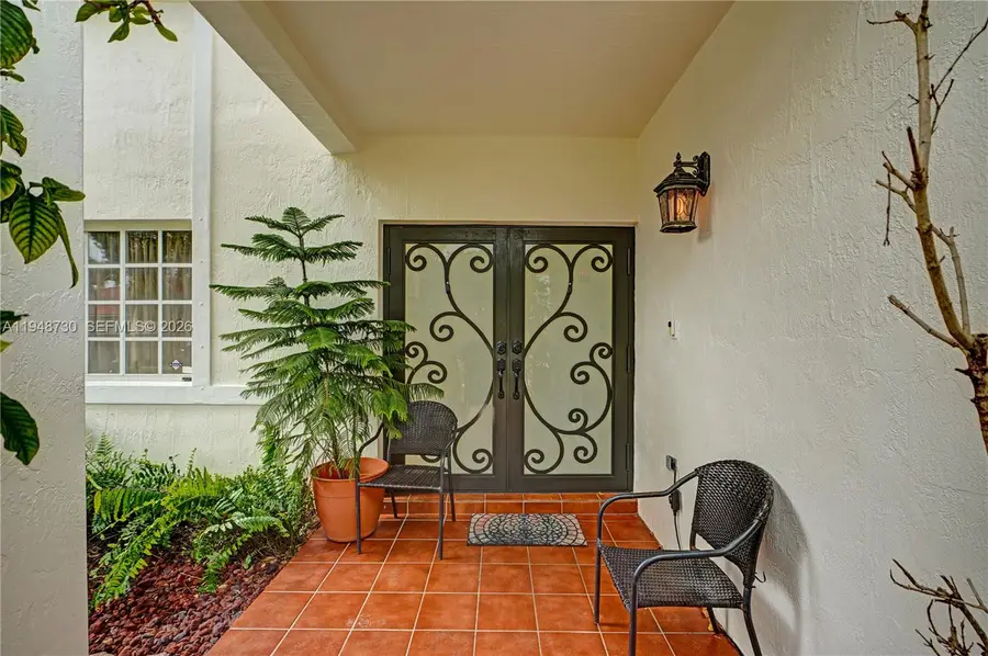 5502 SW 162nd Pl, Miami, FL 33185 - Image #2