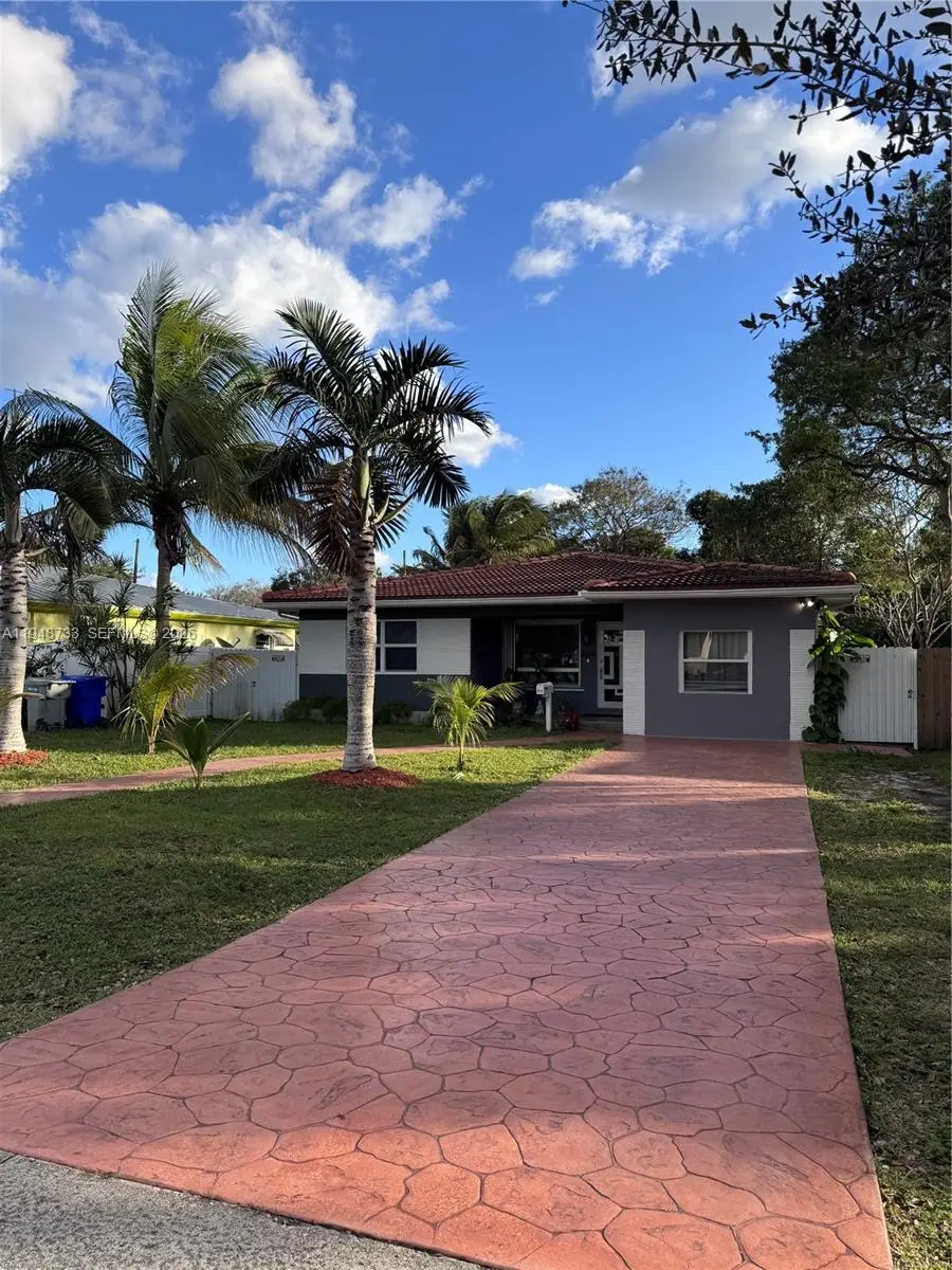 2614 Fillmore St, Hollywood, FL 33020 - Image #2