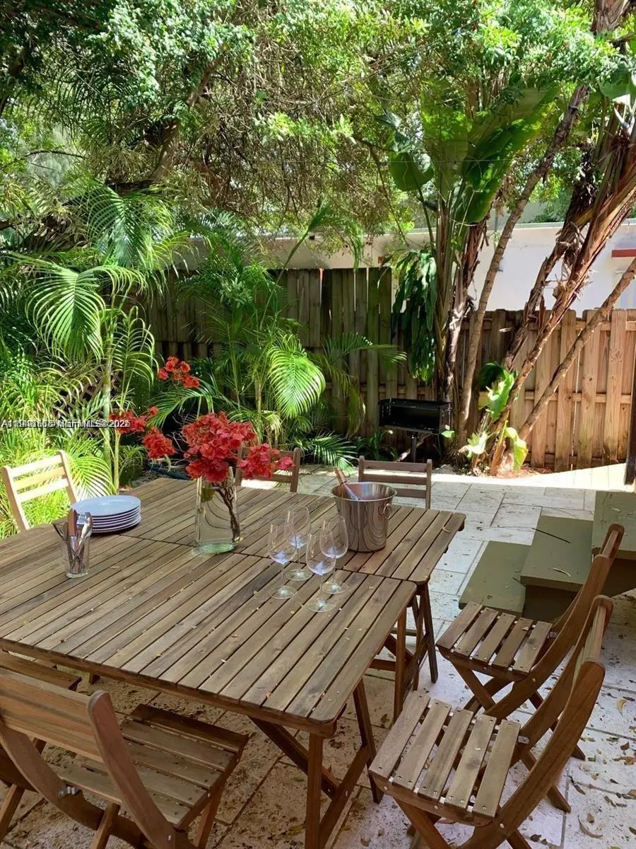 331 SW 19th Rd, Miami, FL 33129 - Image #2