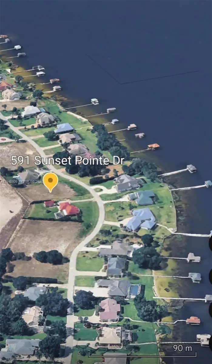 591 Sunset Pointe Dr, Lake Placid, FL 33852 - Image #2