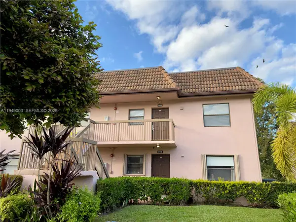 10453 NW 11th St #206, Pembroke Pines, FL 33026