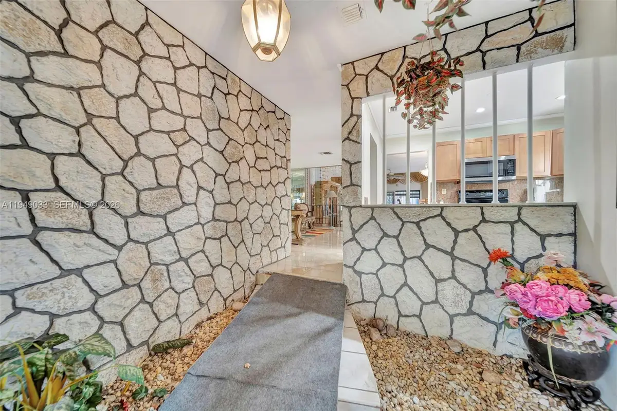 244 NW 43rd St, Miami, FL 33127 - Image #1