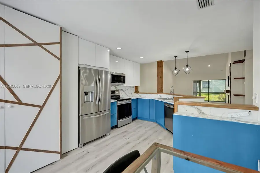 155 Love Cres, Royal Palm Beach, FL 33411 - Image #3