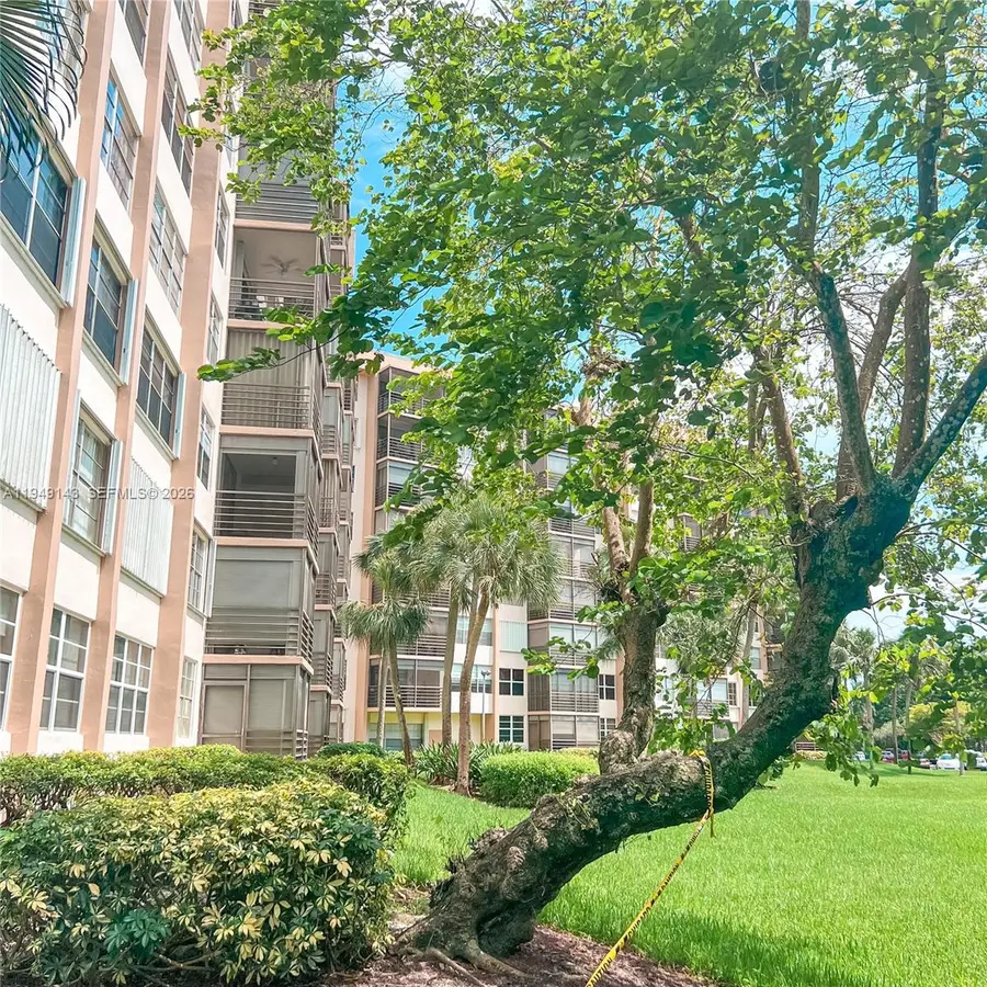 1000 Saint Charles Pl #721, Pembroke Pines, FL 33026 - #2