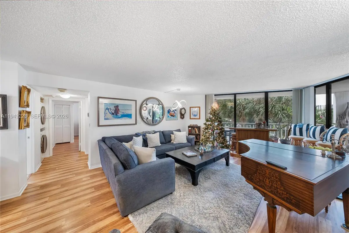 4000 Towerside Ter #301, Miami, FL 33138 - #1