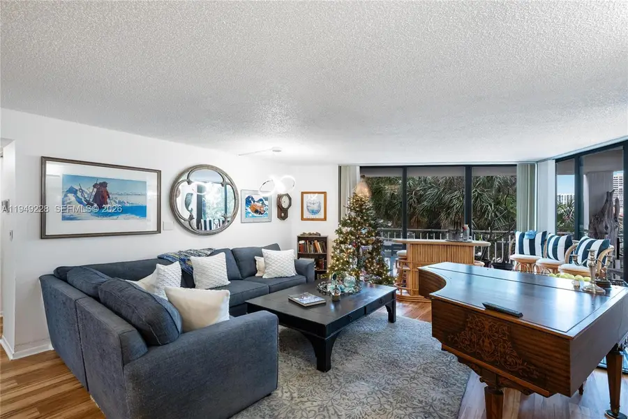 4000 Towerside Ter #301, Miami, FL 33138 - #3